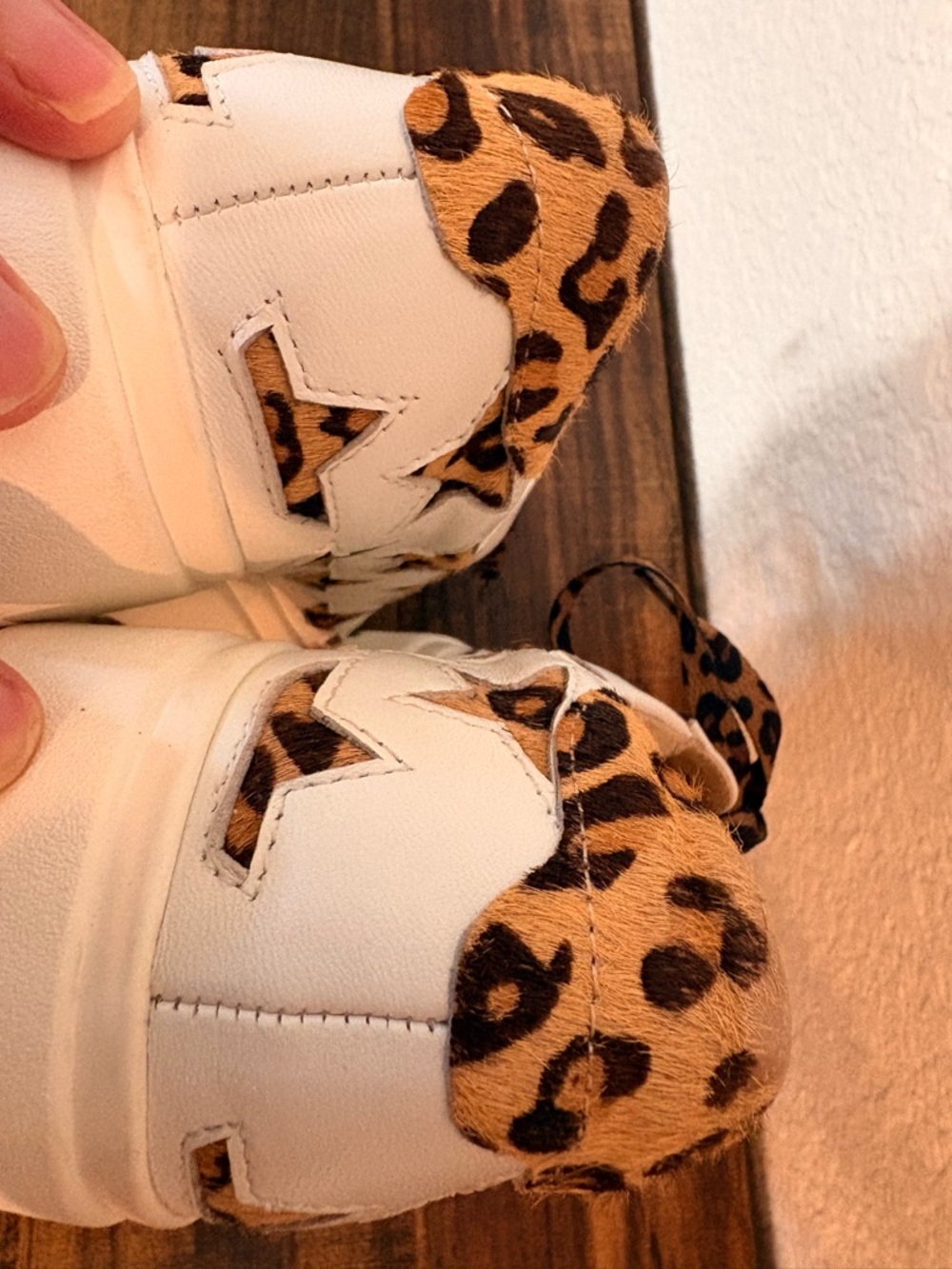 VANELI WOMEN'S YOLEN WHITE NAPPA WITH CAMEL CHAG, Size 7. - Picture 12 of 14